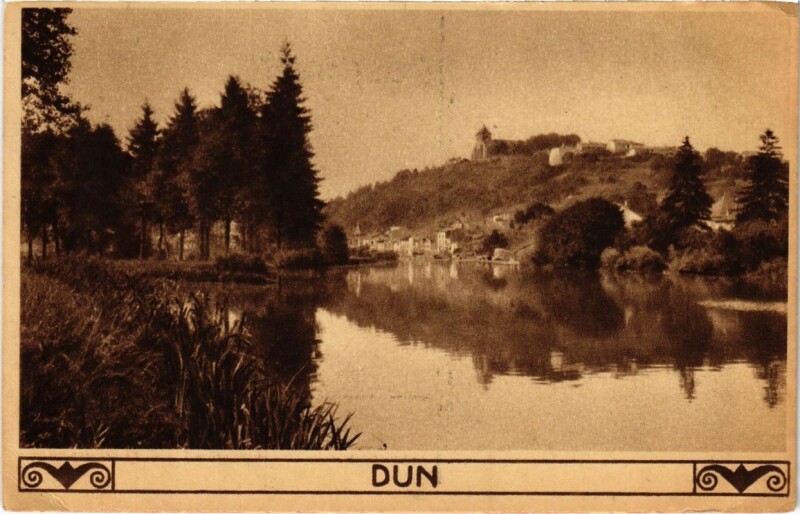 Carte postale ancienne Dun-sur-Meuse - Dun an der Maas - Panorama à Dun-sur-Meuse