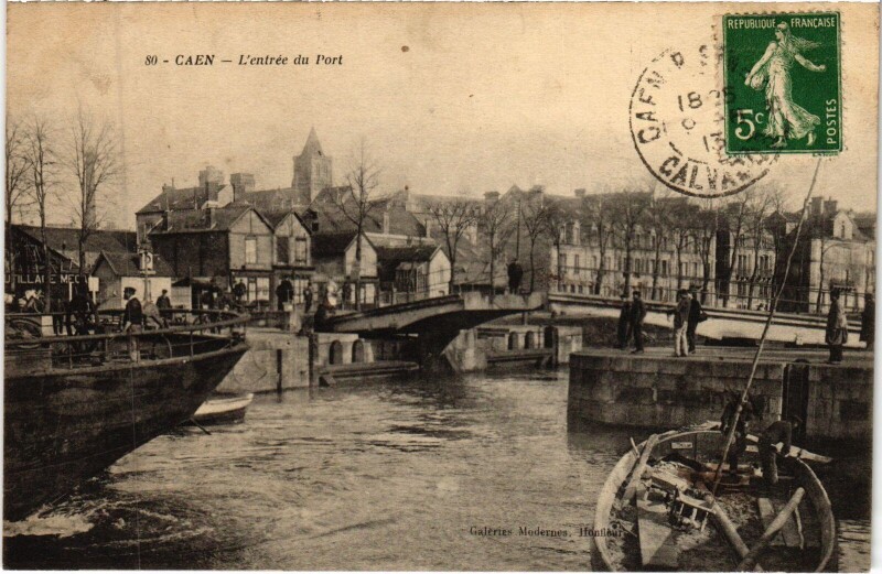 Carte postale ancienne Caen L'Entree du Port