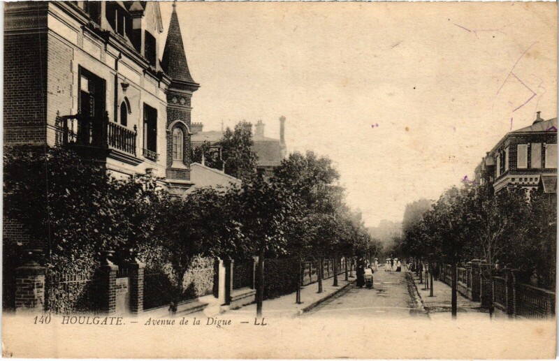 Carte postale ancienne Houlgate Avenue de la Digue à Houlgate