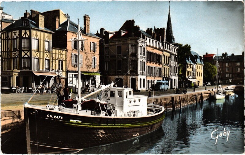 Carte postale ancienne Honfleur Quai Saint-Etienne à Honfleur