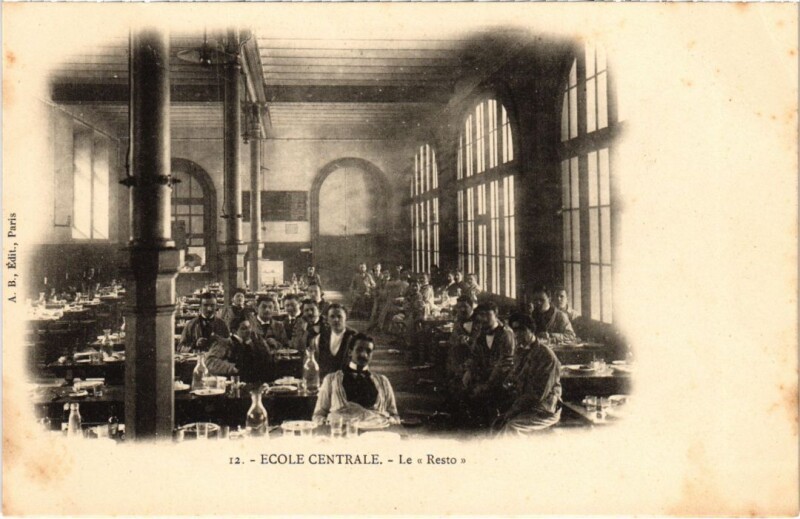 Carte postale ancienne Paris 3e Ecole Centrale Le resto à Paris 3e
