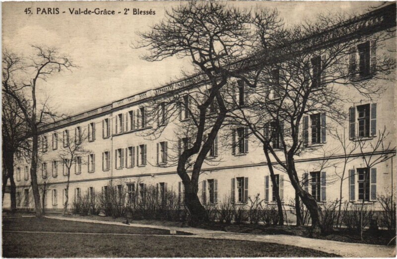 Carte postale ancienne Paris 5e Val-de-Grace 2e Blesses à Paris 5e