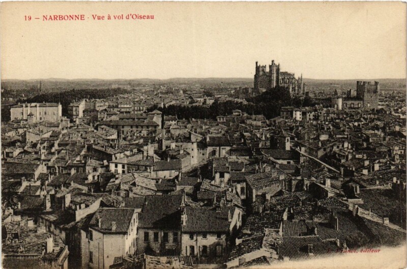 Carte postale ancienne Narbonne - Vue a vol d'Oiseau à Narbonne
