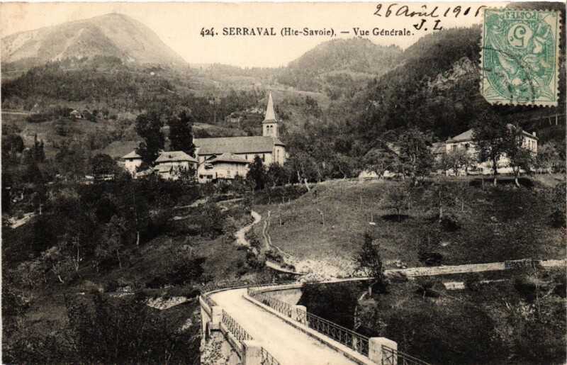 Carte postale ancienne Serraval - Vue générale à Serraval