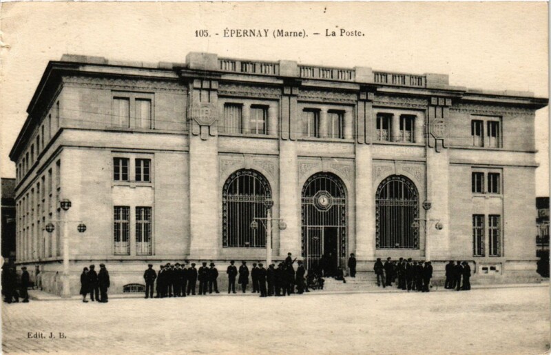 Carte postale ancienne Epernay - La Poste à Épernay