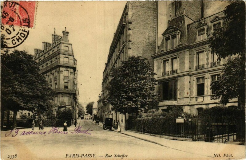 Carte postale ancienne Passy - Rue Scheffer à Paris 16e