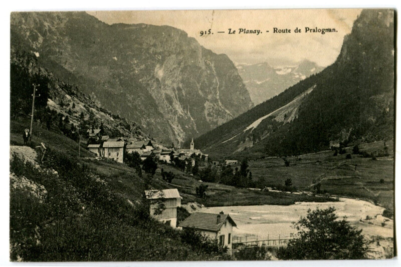 Carte postale ancienne Savoie Le Planay Route de Pralognan à Planay