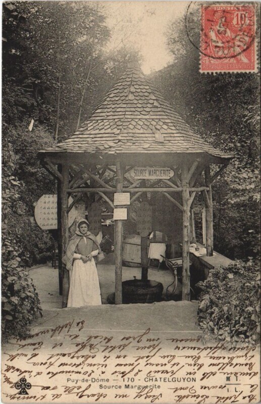 Carte postale ancienne Chatel Guyon Source Marguerite