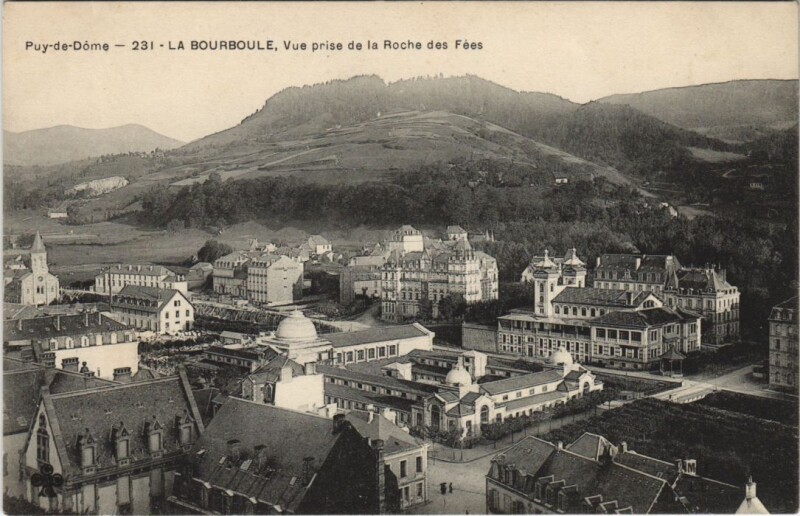 Carte postale ancienne La Bourboule vue prise de la Roche des Fees à La Bourboule