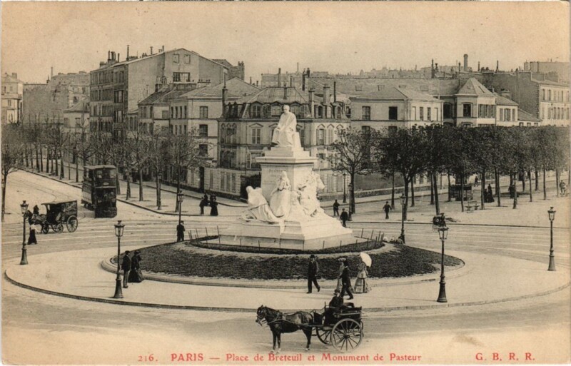 Carte postale ancienne Place de Breteuil et Monument de Pasteur à Paris 15e