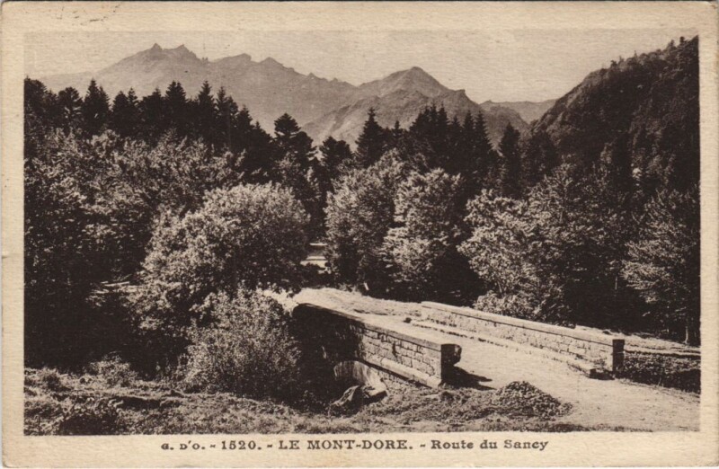 Carte postale ancienne Le Mont Dore Route du Sancy à Mont-Dore
