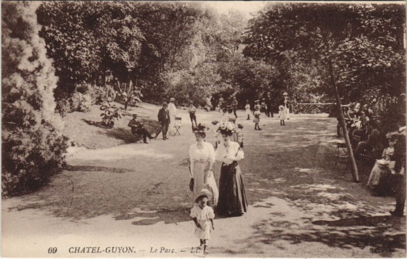 Carte postale ancienne Chatel Guyon Le Parc