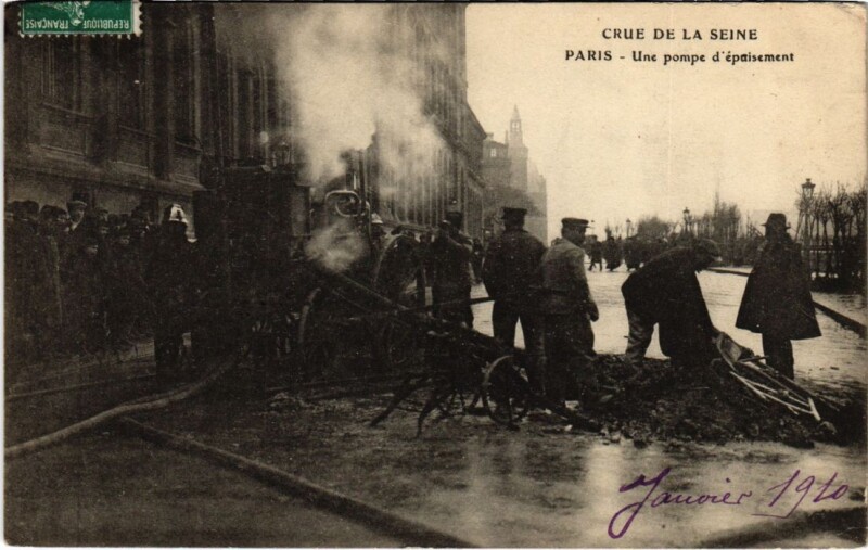 Carte postale ancienne Paris Petits Metiers Sapeurs-Pompiers Firefighters Inondation à Paris
