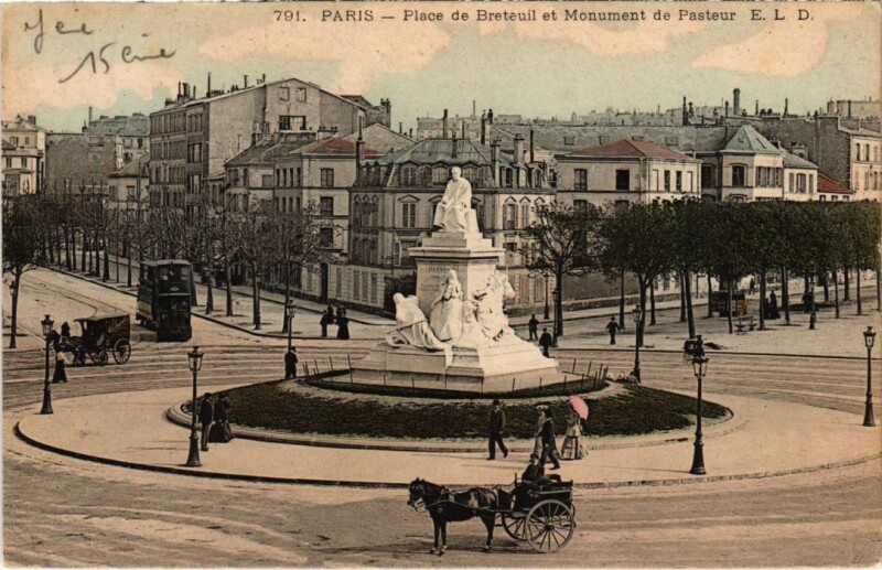 Carte postale ancienne Place de Breteuil et Monument de Pasteur à Paris 15e