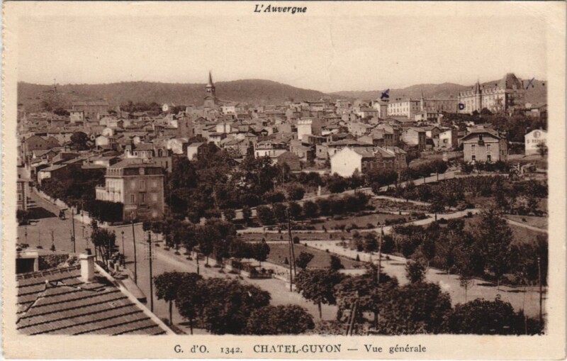 Carte postale ancienne Chatel Guyon vue generale