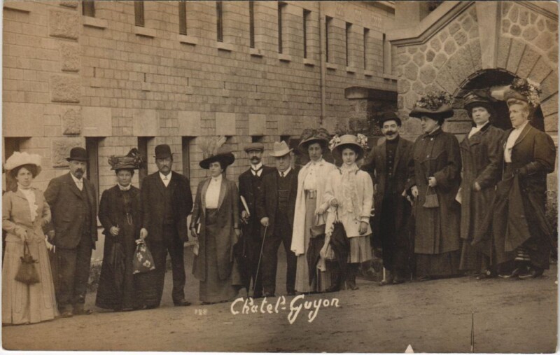 Carte postale ancienne Chatel Guyon carte photo