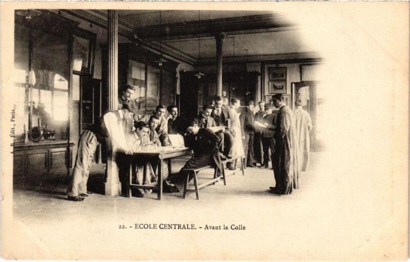 Carte postale ancienne Paris 3e Ecole Centrale avant la Colle à Paris 3e
