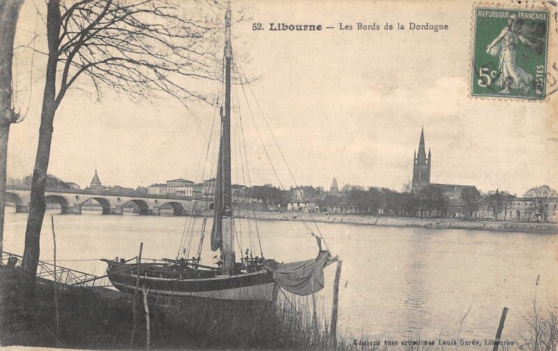 Carte postale ancienne Libourne Les Bords De La Dordogne à Libourne