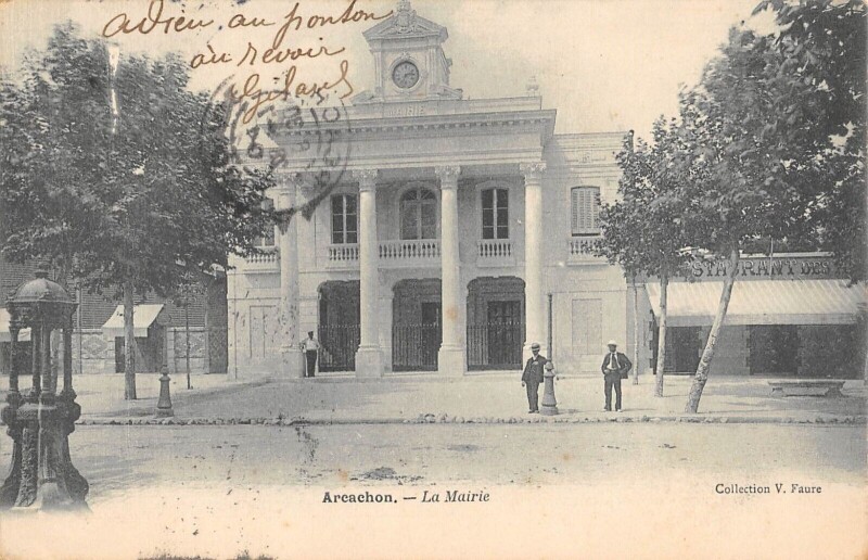 Carte postale ancienne Arcachon La Mairie à Arcachon
