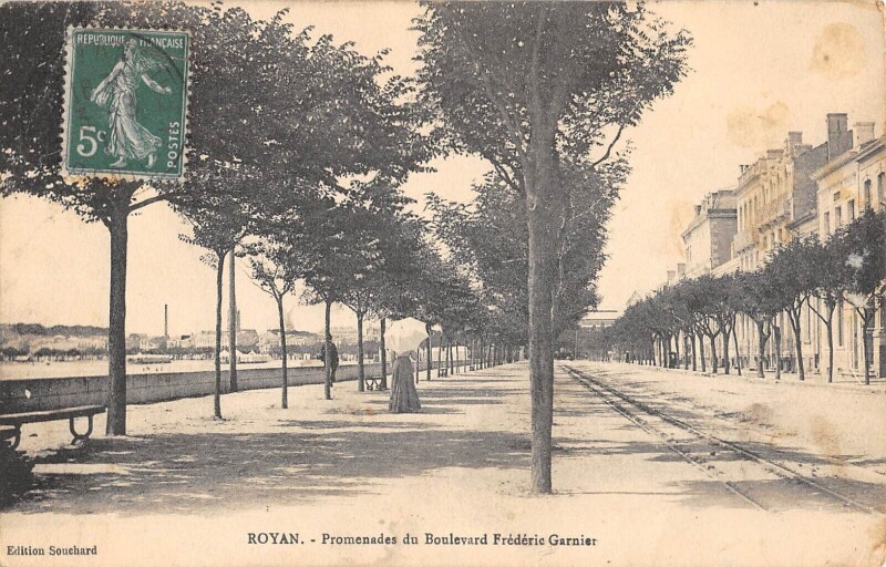 Carte postale ancienne Royan Promenades Du Boulevard Frederic Garnier à Royan