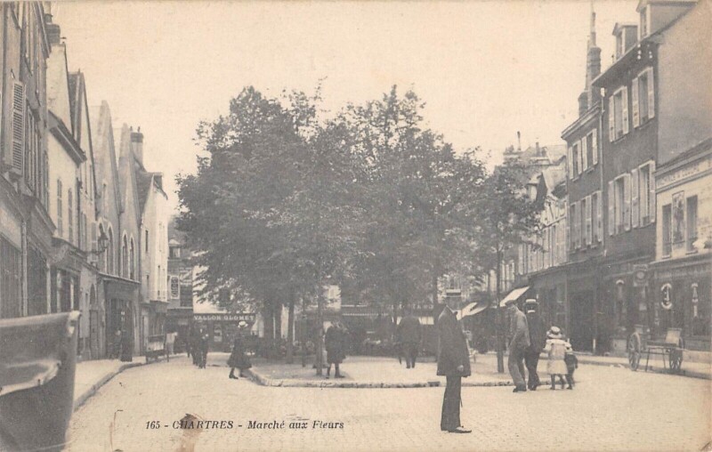 Carte postale ancienne Chartres Le Marche Aux Fleurs à Chartres