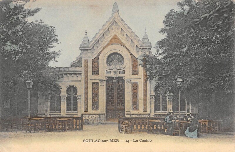 Carte postale ancienne Soulac Sur Mer Le Casino à Soulac-sur-Mer