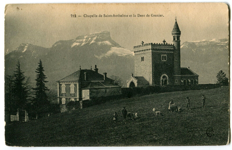 Carte postale ancienne Savoie Chapelle de Saint-Anthelme et la Dent du Granier animé animaux