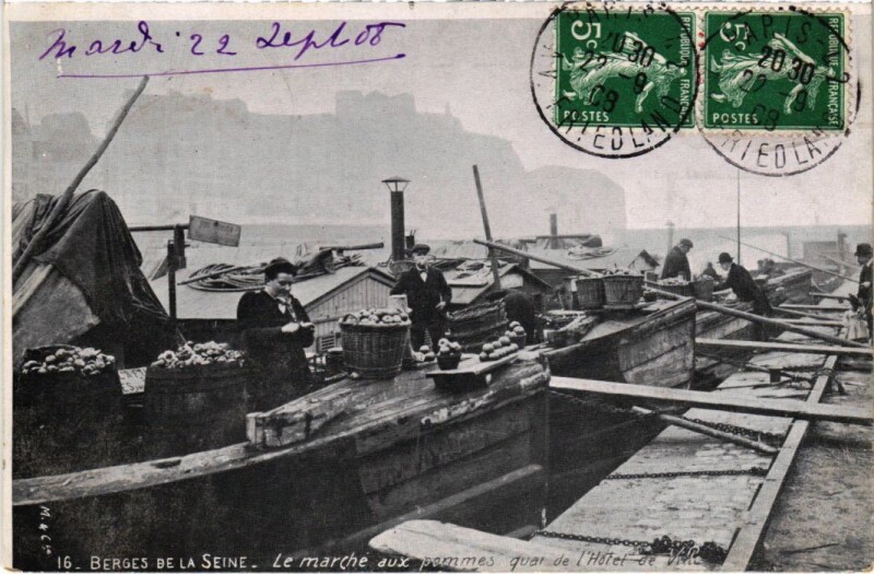 Carte postale ancienne Paris 4e Quai de l'hotel de Ville marche aux pommes à Paris 4e