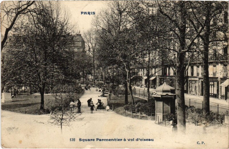 Carte postale ancienne Paris 11e Square Parmentier à Paris 11e