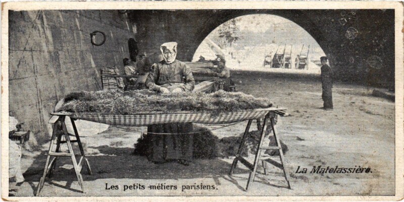 Carte postale ancienne Paris Petits Metiers La Matelassiere