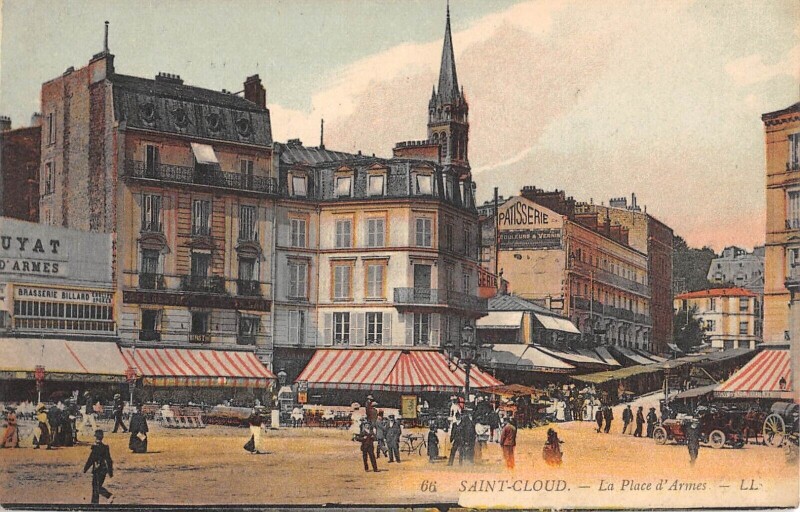Carte postale ancienne Saint Cloud La Place D'Armes à Saint-Cloud