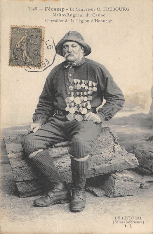 Carte postale ancienne Fecamp Le Sauveteur O.frebourg Maitre Baigneur Du Casino Chevalier Legion