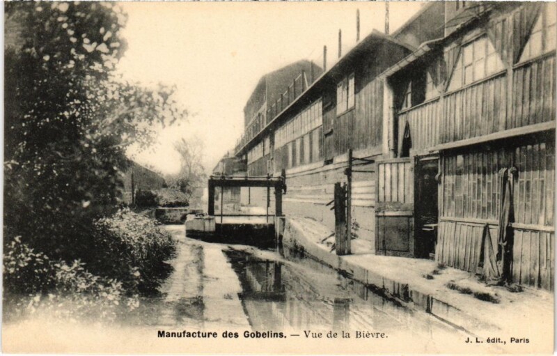 Carte postale ancienne Paris 13e les gobelins Vue de la Bievre à Paris 13e