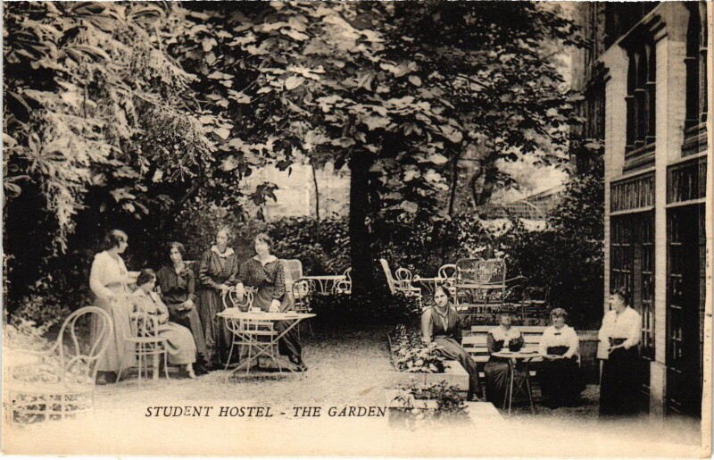Carte postale ancienne Paris Student Hostel The Garden