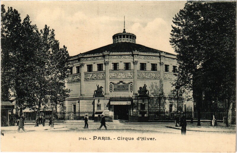 Carte postale ancienne Cirque d'Hiver à Paris 3e