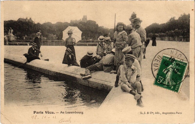 Carte postale ancienne Paris Vecu. au Luxembourg