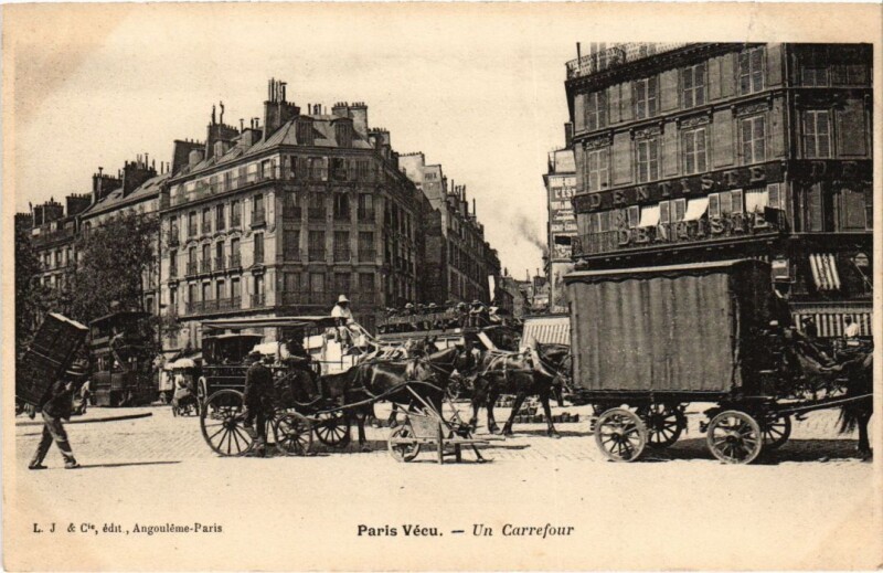 Carte postale ancienne Paris Vecu. un carrefour