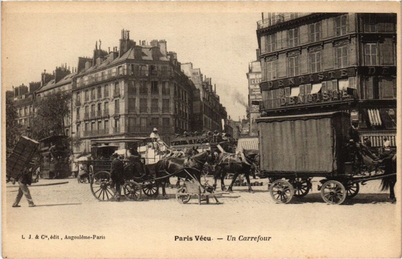 Carte postale ancienne Paris Vecu. un carrefour