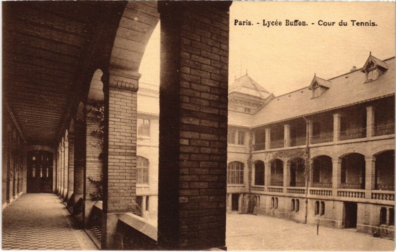 Carte postale ancienne Lycée Buffon - Cour du Tennis à Paris 15e