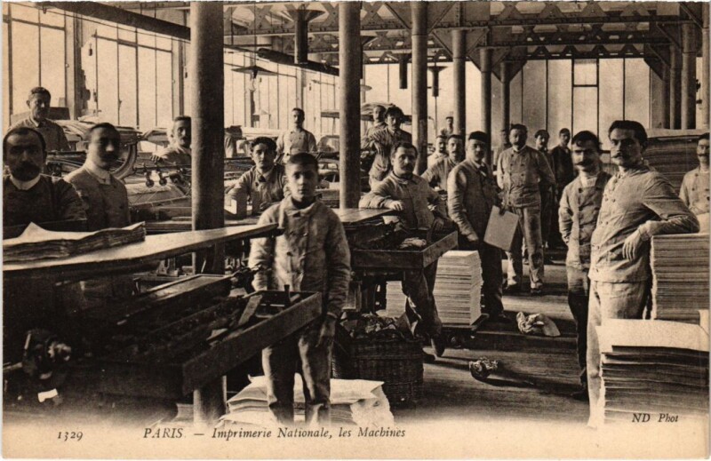 Carte postale ancienne Imprimerie Nationale, les Machines à Paris 3e