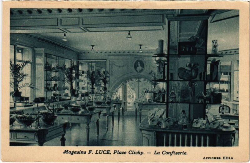 Carte postale ancienne Magasins F. Luce - Place Clichy - La Confiserie à Paris 8e