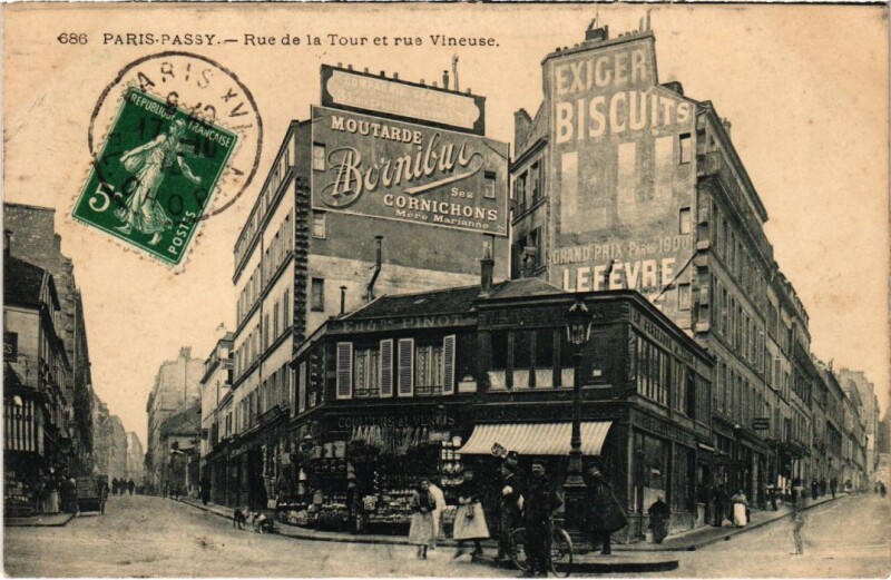Carte postale ancienne Passy - Rue de la Tour et rue Vineuse à Paris 16e