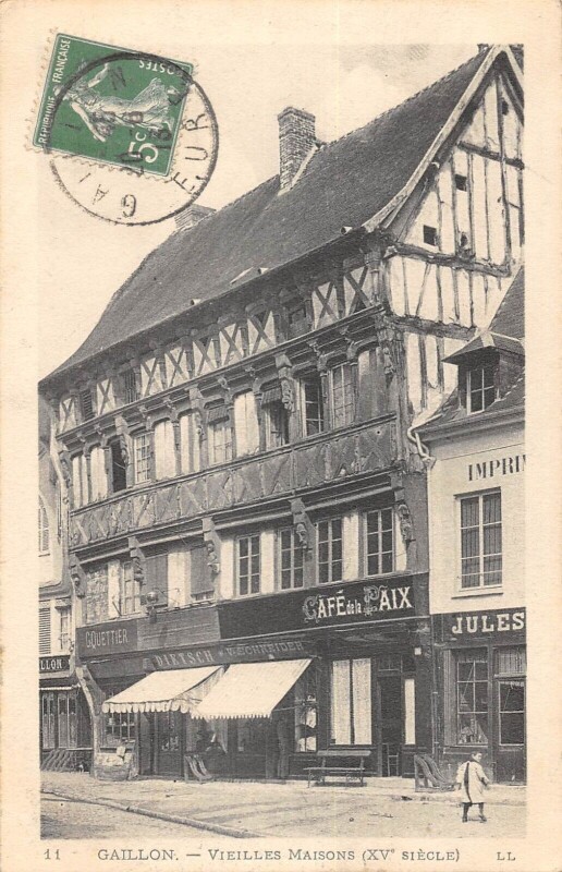 Carte postale ancienne Gaillon Vieilles Maisons à Gaillon