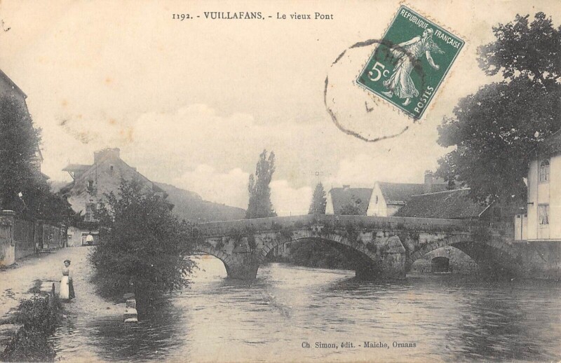 Carte postale ancienne Vuillafans Le Vieux Pont à Vuillafans