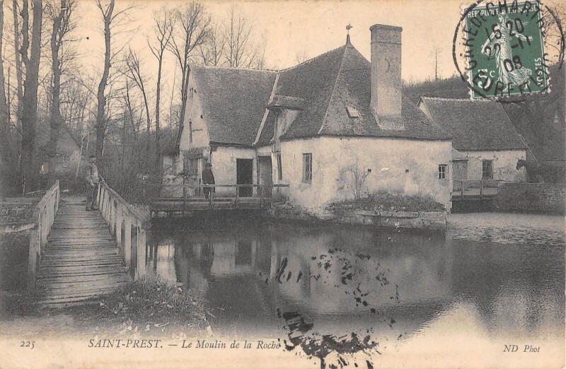 Carte postale ancienne Saint Priest Le Moulin De La Roche