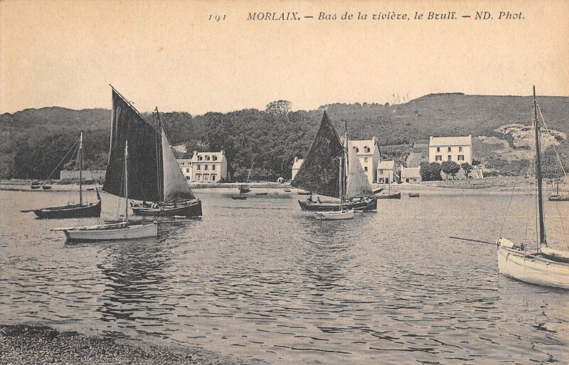 Carte postale ancienne Morlaix Bas De La Riviere Le Bruli à Morlaix