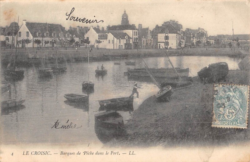 Carte postale ancienne Le Croisic Barques De Peche Dans Le Port au Croisic