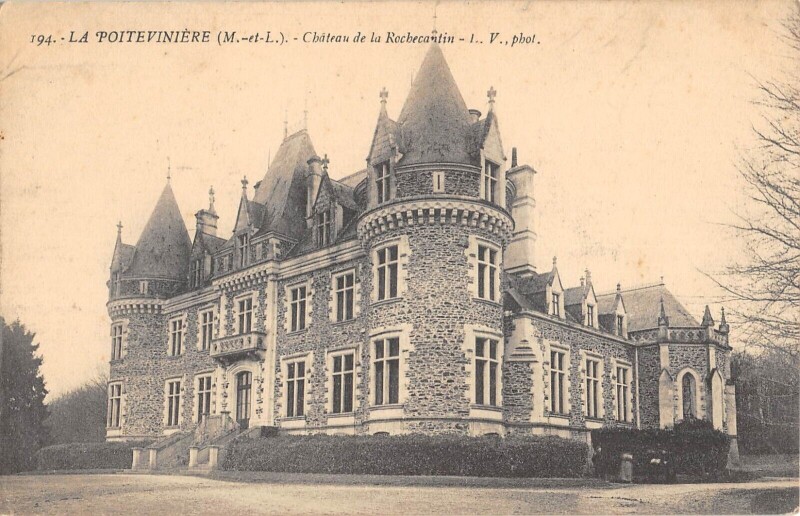 Carte postale ancienne La Rocheviniere Chateau De La Rochecantin