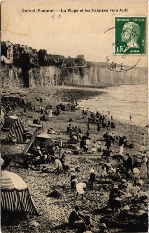 Carte postale ancienne Onival La Plage et les Falaises vers Ault