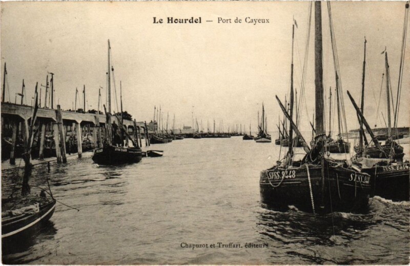 Carte postale ancienne Cayeux-sur-Mer Le Hourdel - Port de Cayeux à Cayeux-sur-Mer